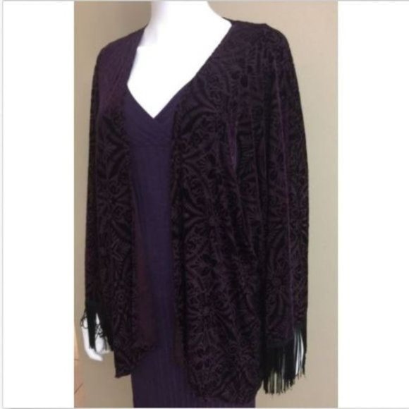 Cache Purple Over Wrap Black Fringe Shawl Topper NWOT Size Medium / Large NWOT - Picture 2 of 8